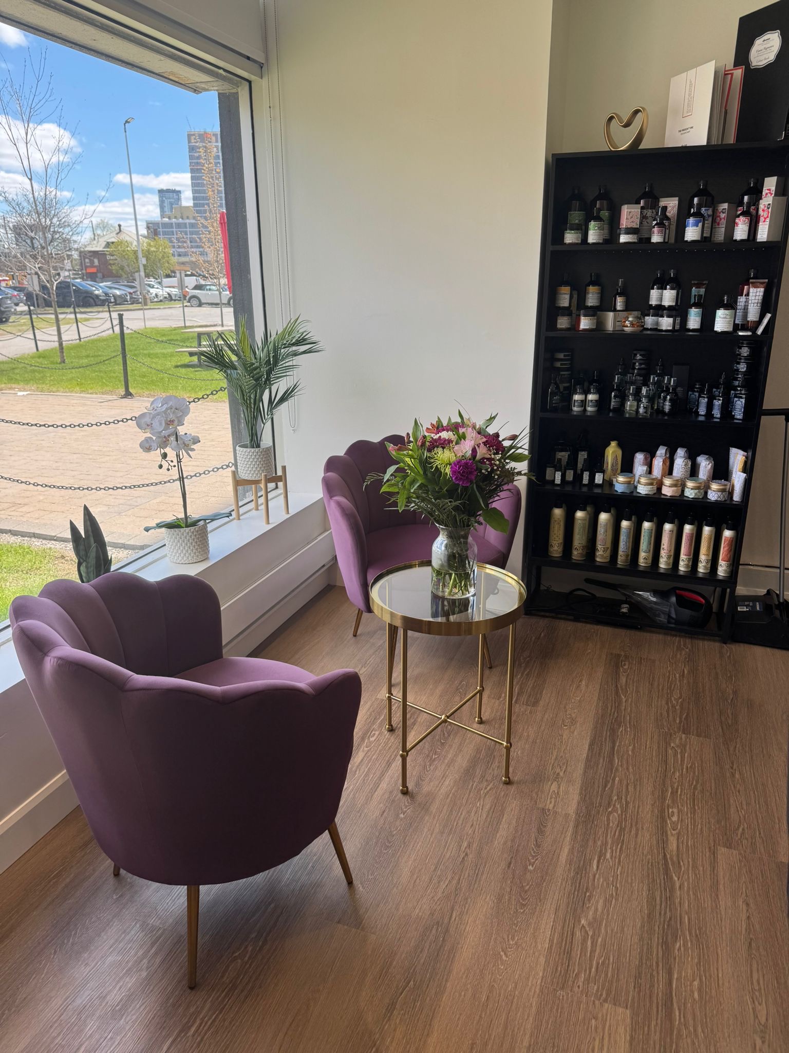 Maryam's Hair Studio salon interior